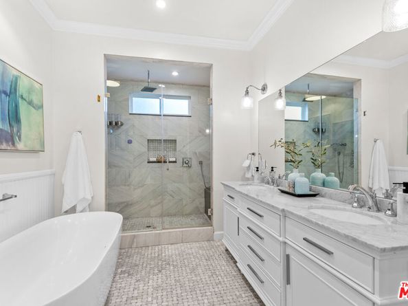 4616 Ventura Canyon Avenue, Sherman Oaks CA 91423