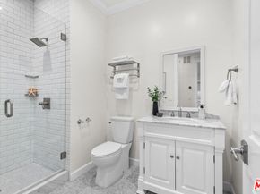 4616 Ventura Canyon Avenue, Sherman Oaks CA 91423