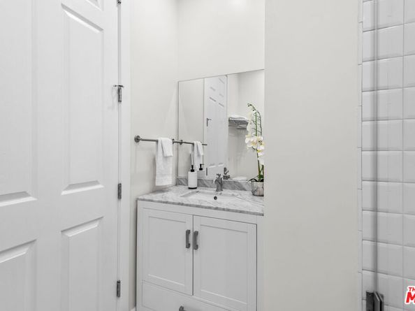 4616 Ventura Canyon Avenue, Sherman Oaks CA 91423