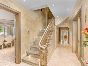 1976 N Catalina Street, Los Angeles CA 90027