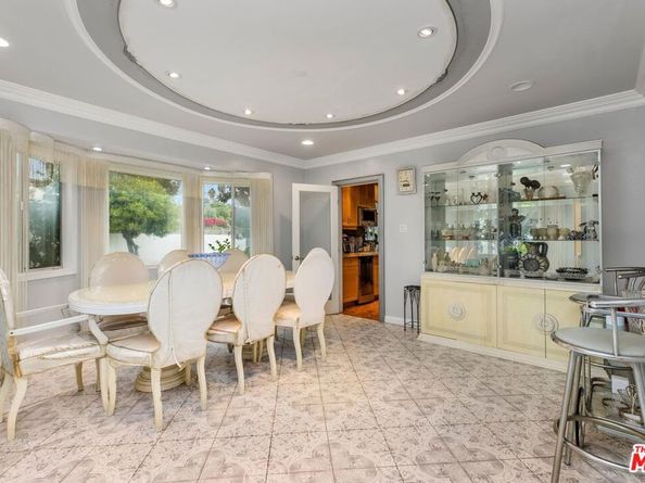 1976 N Catalina Street, Los Angeles CA 90027