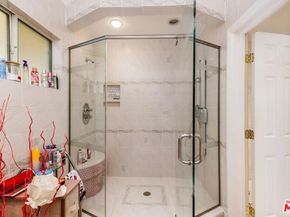 1976 N Catalina Street, Los Angeles CA 90027