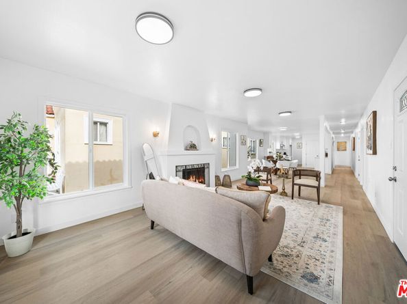 1558 Hauser Boulevard, Los Angeles CA 90019