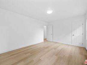 1558 Hauser Boulevard, Los Angeles CA 90019