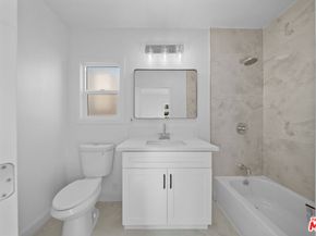 1558 Hauser Boulevard, Los Angeles CA 90019