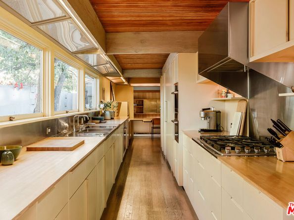 11600 Amanda Drive, Studio City CA 91604