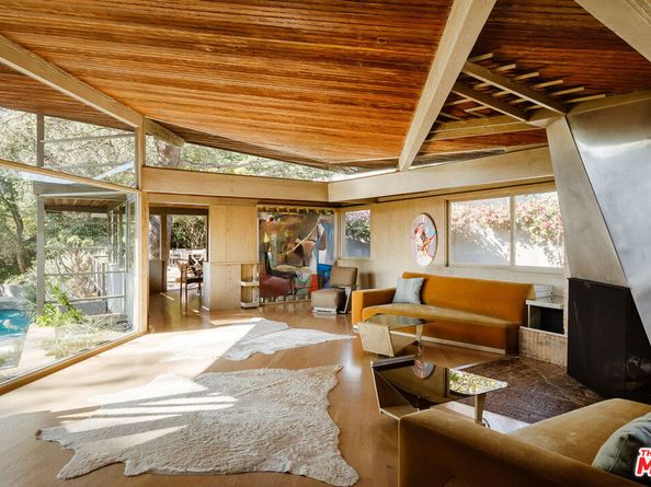 11600 Amanda Drive, Studio City CA 91604