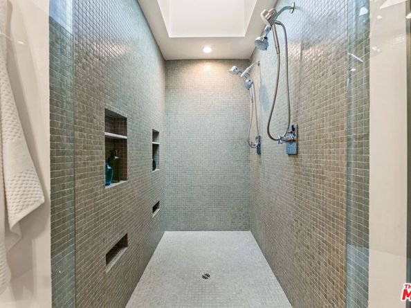 150 N Ontario Street, Burbank CA 91505