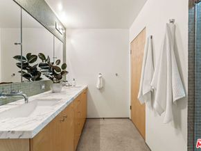 150 N Ontario Street, Burbank CA 91505