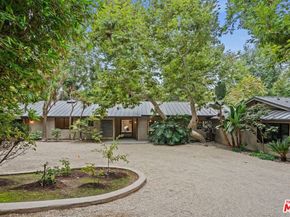 6417 Via Escondido Drive, Malibu CA 90265