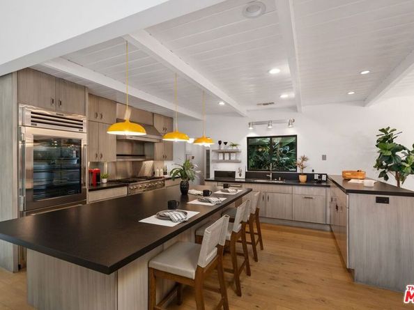 6417 Via Escondido Drive, Malibu CA 90265