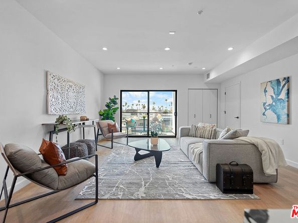 321 S Oxford Avenue 303, Los Angeles CA 90010