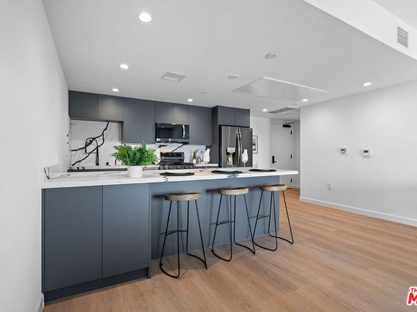 321 S Oxford Avenue 303, Los Angeles CA 90010