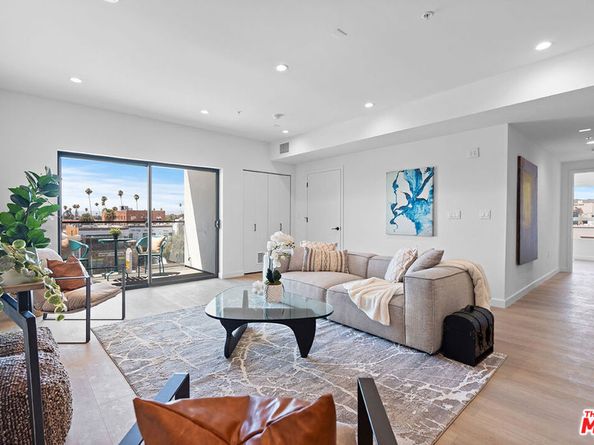 321 S Oxford Avenue 303, Los Angeles CA 90010