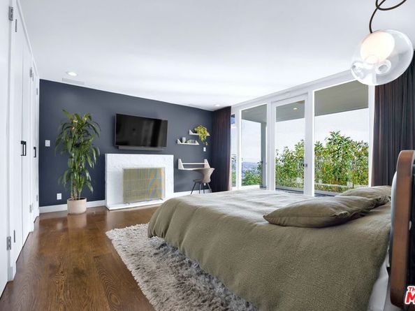 8450 Carlton Way, Los Angeles CA 90069