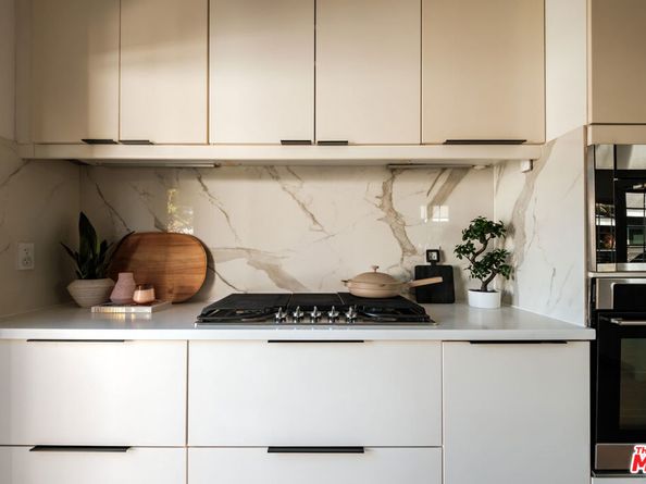 5922 4th Avenue, Los Angeles CA 90043