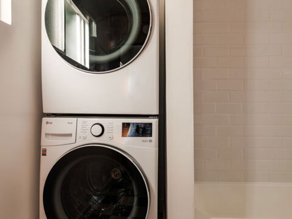 5922 4th Avenue, Los Angeles CA 90043