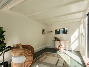 5922 4th Avenue, Los Angeles CA 90043