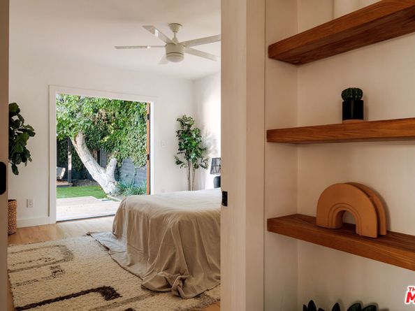 5922 4th Avenue, Los Angeles CA 90043