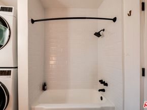 5922 4th Avenue, Los Angeles CA 90043