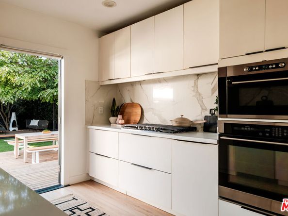 5922 4th Avenue, Los Angeles CA 90043