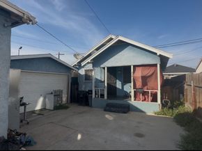 719 W 55th Street, Los Angeles CA 90037
