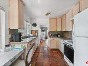 6083 Selma Avenue, Los Angeles CA 90028