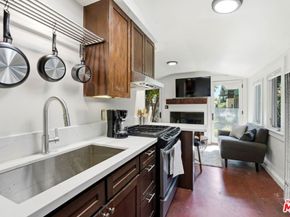 6083 Selma Avenue, Los Angeles CA 90028