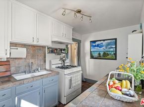 6083 Selma Avenue, Los Angeles CA 90028