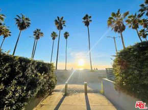 12 E 27th Avenue, Venice CA 90291