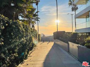 12 E 27th Avenue, Venice CA 90291