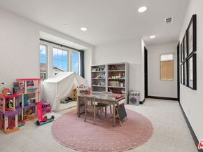 55 Suede, Irvine CA 92602