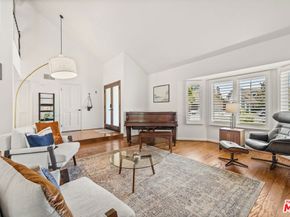 29003 Indian Ridge Court, Agoura Hills CA 91301