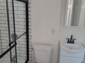 2017 W 39th Street, Los Angeles CA 90008