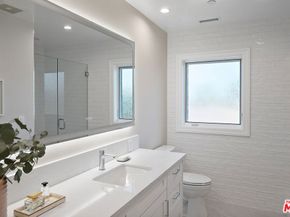 9013 Sawyer Street, Los Angeles CA 90035