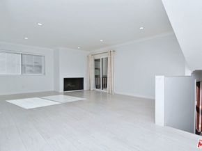 13942 Oxnard Street, Valley Glen CA 91401