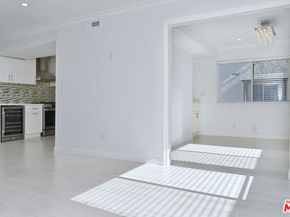13942 Oxnard Street, Valley Glen CA 91401