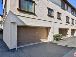 13942 Oxnard Street, Valley Glen CA 91401