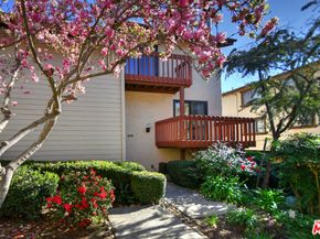 13942 Oxnard Street, Valley Glen CA 91401