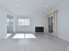 13942 Oxnard Street, Valley Glen CA 91401