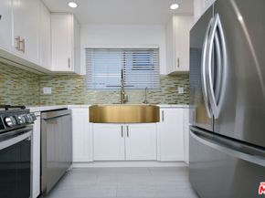 13942 Oxnard Street, Valley Glen CA 91401