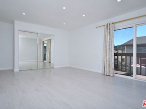 13942 Oxnard Street, Valley Glen CA 91401