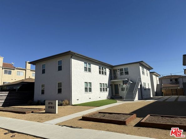 8716 Ramsgate Avenue, Los Angeles CA 90045