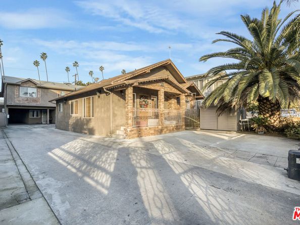 1611 Winona Boulevard, Los Angeles CA 90027