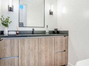 1573 Hi Point Street, Los Angeles CA 90035