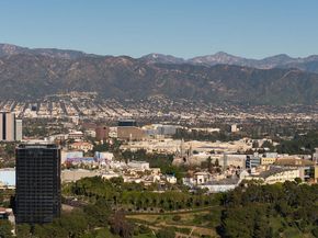 3580 Multiview Drive, Los Angeles CA 90068