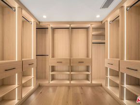 2229 Willetta Street, Los Angeles CA 90068