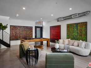 1037 N Laurel Avenue 19, West Hollywood CA 90046