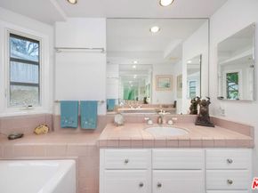 16801 W Sunset Boulevard, Pacific Palisades CA 90272