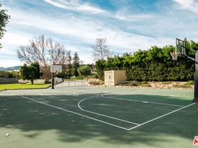 27093 Esward Drive, Calabasas CA 91301